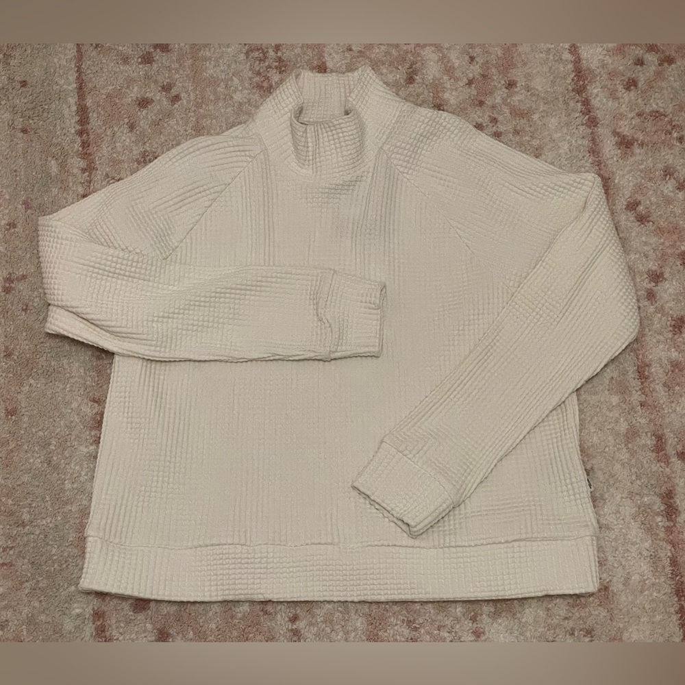 NWT TNF Waffle Knit Sweater Top size Large